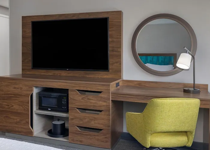 Hampton Inn & Suites By Hilton Toronto Downtown